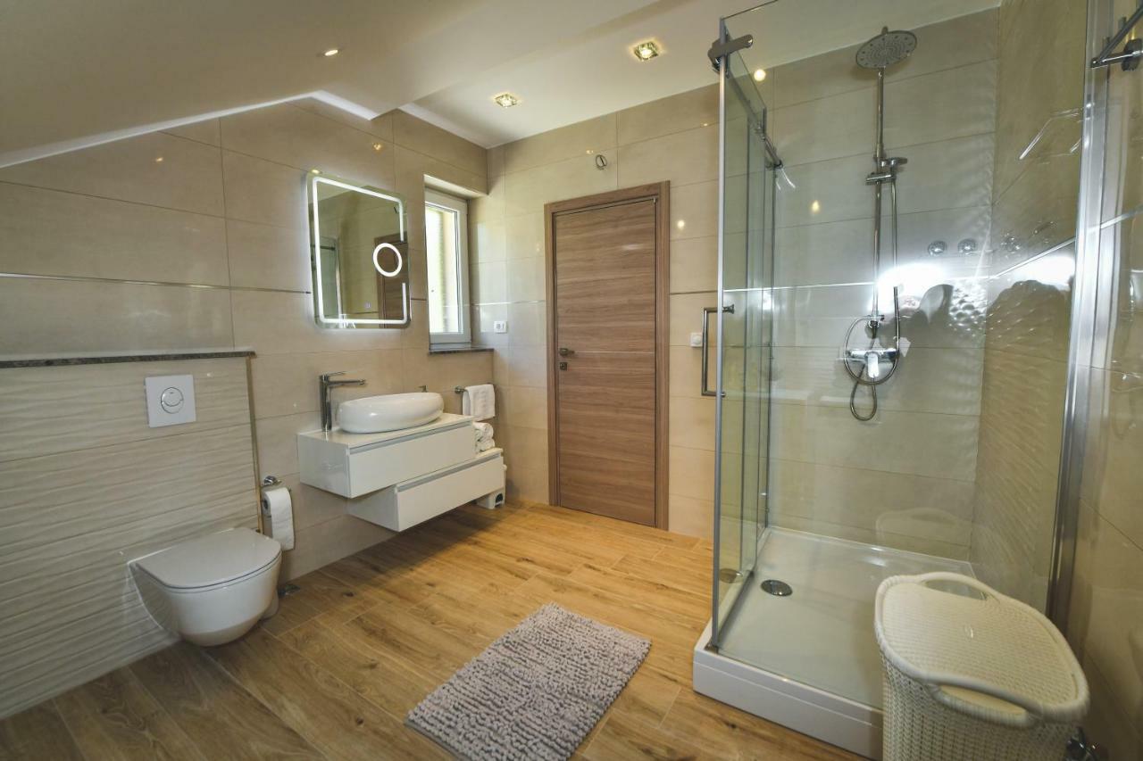 Cambi Lux Apartment Otok  Exterior photo